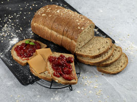 5644901 Skåret formstekt ekstra grovt brød bredde2