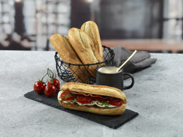 5356977 Baguette fin 90g br tomat, mozzarella og bacon