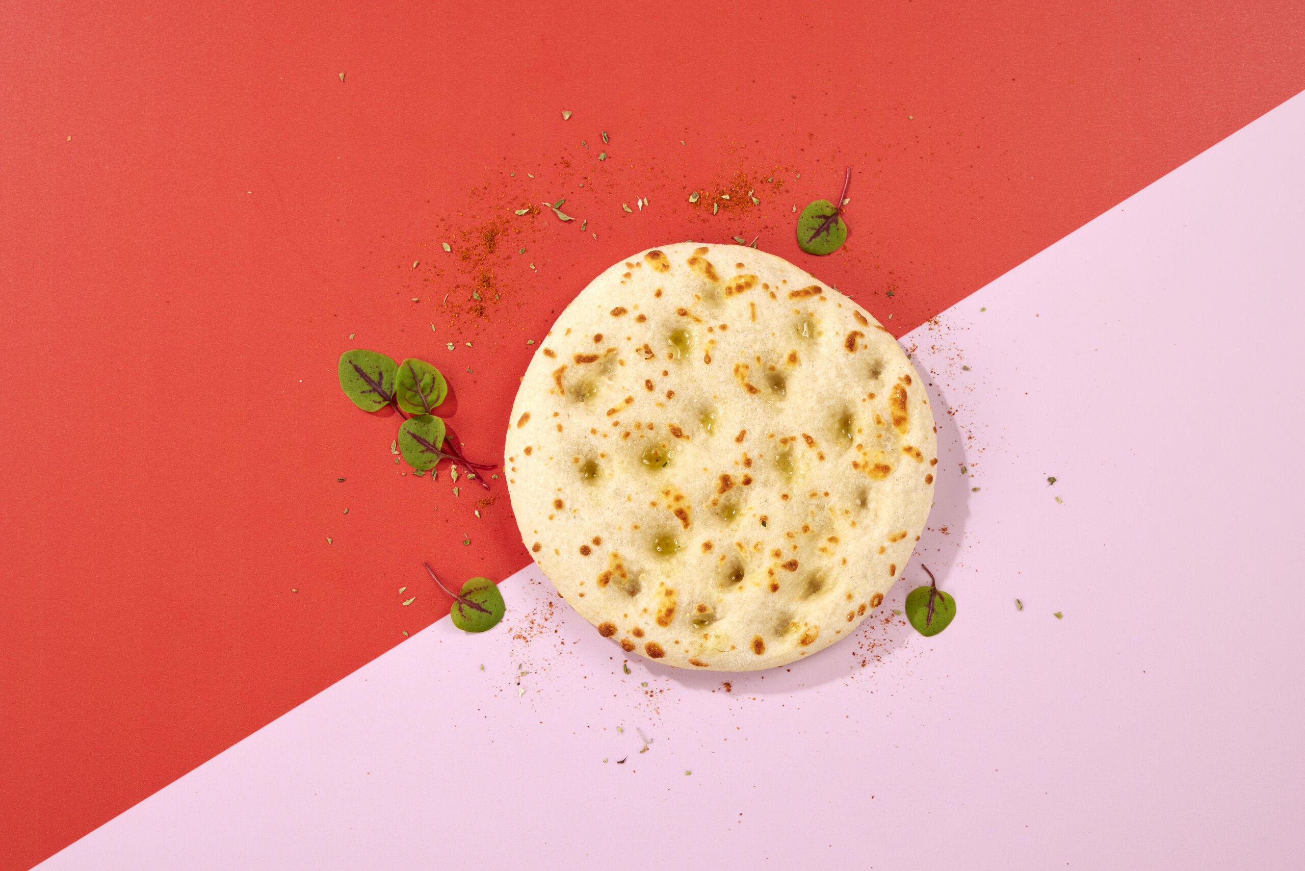 6986905 Boboli sandwichbrød 120g rosa rød bakgrunn br hig