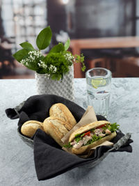 5357025 Baguette halvgrov 55g krepsesalat h